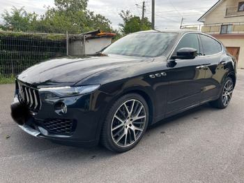 SUV MASERATI