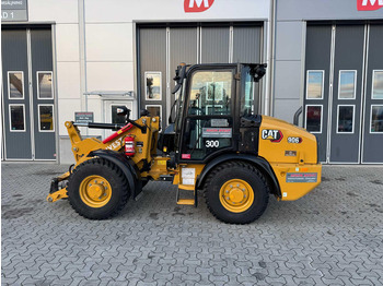 Ελαστιχοφόρος φορτωτής CATERPILLAR 906