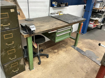 Εξοπλισμός γκαράζ Onbekend: φωτογραφία 2 Εξοπλισμός γκαράζ Onbekend: φωτογραφία 2