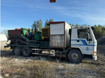 Φορτηγό Volvo FL10 6x2 with mobile grain mill: φωτογραφία 3