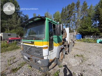 Φορτηγό με γερανό VOLVO FL