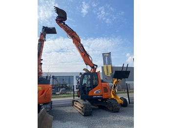 Ερπυστριοφόρος εκσκαφέας DOOSAN DX140LCR-5