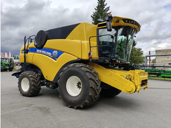 Θεριζοαλωνιστική μηχανή NEW HOLLAND CX series