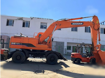 Μίσθωση DOOSAN DH210W-7 DOOSAN DH210W-7: φωτογραφία 1