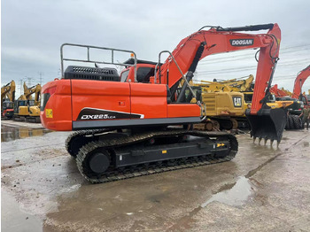 Ερπυστριοφόρος εκσκαφέας DOOSAN DX225LCA