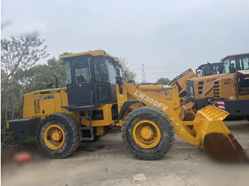 Ελαστιχοφόρος φορτωτής XCMG LW300F