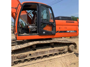 Ερπυστριοφόρος εκσκαφέας DOOSAN DX300