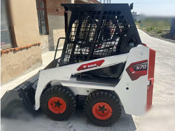 Φορτωτής πλάγιας ολίσθησης BOBCAT S70
