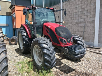 Τρακτέρ VALTRA A114