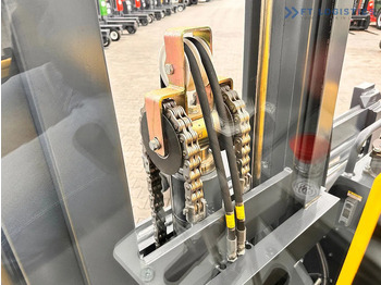 4-κίνητα ανυψωτικό στενών δρόμων Combilift C4500 / DUPLEX / 4050MM / DIESEL / WIDE POSITIONER / FREE LIFT C4500 / DUPLEX / 4050MM / DIESEL / WIDE POSITIONER / FREE LIFT: φωτογραφία 2 4-κίνητα ανυψωτικό στενών δρόμων Combilift C4500 / DUPLEX / 4050MM / DIESEL / WIDE POSITIONER / FREE LIFT C4500 / DUPLEX / 4050MM / DIESEL / WIDE POSITIONER / FREE LIFT: φωτογραφία 2