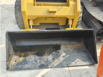 Φορτωτής πλάγιας ολίσθησης CATERPILLAR Used skid-steer CAT246D: φωτογραφία 5