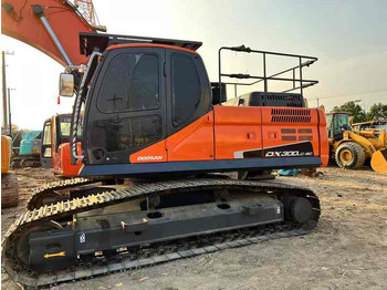 Μίσθωση  Used Digger DOOSAN DX300 Construction Machinery Construction Digger Used DOOSAN DX300 Cheap Excavator Used Digger DOOSAN DX300 Construction Machinery Construction Digger Used DOOSAN DX300 Cheap Excavator: φωτογραφία 2