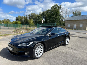 Λιμουζίνα/ Sedan TESLA