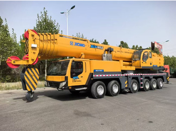 Τηλεσκοπικός γερανός XCMG QY130K