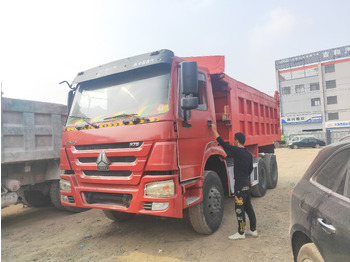 Φορτηγό ανατρεπόμενο SINOTRUK HOWO