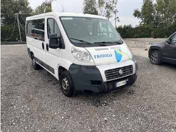 Μικρό λεωφορείο FIAT Ducato