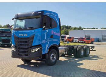 Φορτηγό σασί IVECO S-WAY
