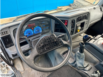 Μπετονιέρα φορτηγό Renault Kerax 370 8x4, EURO 3, Cifa, 9m3, Remote: φωτογραφία 5 Μπετονιέρα φορτηγό Renault Kerax 370 8x4, EURO 3, Cifa, 9m3, Remote: φωτογραφία 5