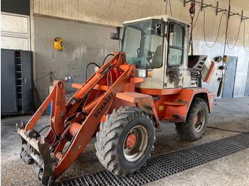 Ελαστιχοφόρος φορτωτής SCHAEFF