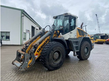 Ελαστιχοφόρος φορτωτής LIEBHERR L 538