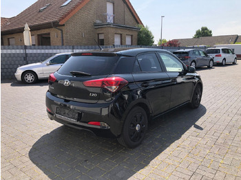 Λιμουζίνα/ Sedan Hyundai i20 1.4 CRDi Trend, Euro 6: φωτογραφία 2