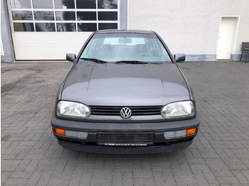 Λιμουζίνα/ Sedan Volkswagen Golf 1.8 GL Klima: φωτογραφία 5 Λιμουζίνα/ Sedan Volkswagen Golf 1.8 GL Klima: φωτογραφία 5