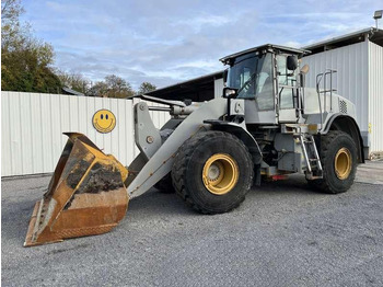 Ελαστιχοφόρος φορτωτής CATERPILLAR 962K