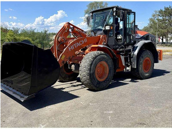 Ελαστιχοφόρος φορτωτής HITACHI ZW180