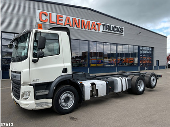 Φορτηγό σασί DAF FAN CF 330 Euro 6 Chassis cabine met kraanponton! Just 102.023 km!: φωτογραφία 2