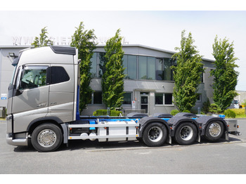Φορτηγό με γερανό VOLVO Volvo FH16 750 8x4x4 / 750 HP! / Frame 685 cm / Steered 4th axle: φωτογραφία 3
