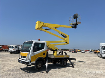 Φορτηγό με εναέρια πλατφόρμα RENAULT Maxity