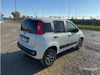 Αυτοκίνητο 2018 Fiat Panda Automobile: φωτογραφία 3 Αυτοκίνητο 2018 Fiat Panda Automobile: φωτογραφία 3