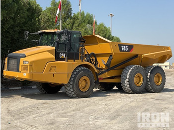 Αρθρωτό φορτηγό CATERPILLAR 745