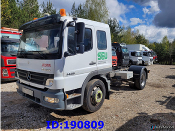 Φορτηγό σασί MERCEDES-BENZ Atego