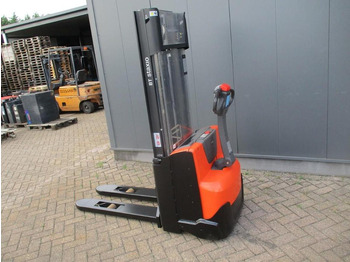 Μηχάνημα στοίβαξης Toyota SWE 100: φωτογραφία 3 Μηχάνημα στοίβαξης Toyota SWE 100: φωτογραφία 3