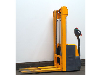 Μηχάνημα στοίβαξης JUNGHEINRICH EJC