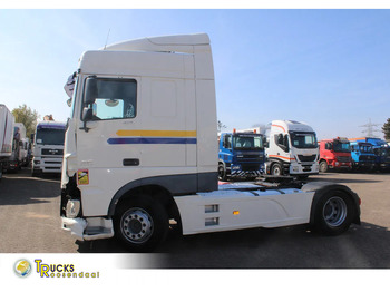 Τράκτορας DAF XF 106 460