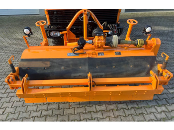 Σκούπα UNIMOG