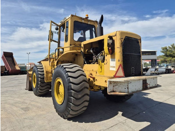 Ελαστιχοφόρος φορτωτής CATERPILLAR 966C