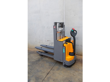 Μηχάνημα στοίβαξης JUNGHEINRICH EJD