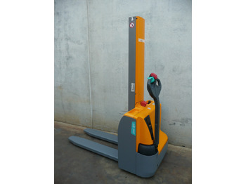 Μηχάνημα στοίβαξης JUNGHEINRICH