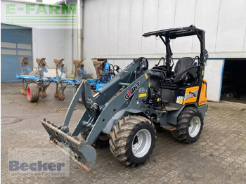 Μίνι εκσκαφέας GIANT