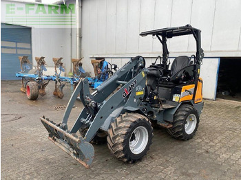 Μίνι εκσκαφέας GIANT