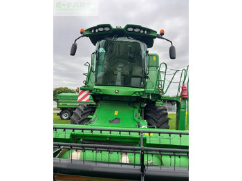 Θεριζοαλωνιστική μηχανή JOHN DEERE T560