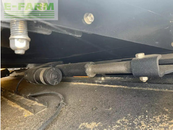 Θεριζοαλωνιστική μηχανή New Holland cx 8.70: φωτογραφία 3