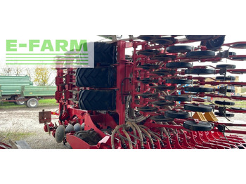 Σπαρτική με σβάρνα Pöttinger Terrasem C6: φωτογραφία 2 Σπαρτική με σβάρνα Pöttinger Terrasem C6: φωτογραφία 2