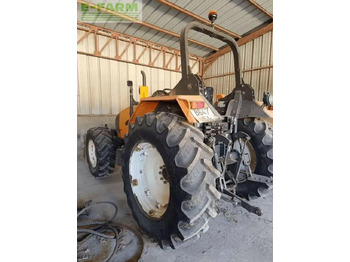 Τρακτέρ Renault celtis 446 ra: φωτογραφία 3