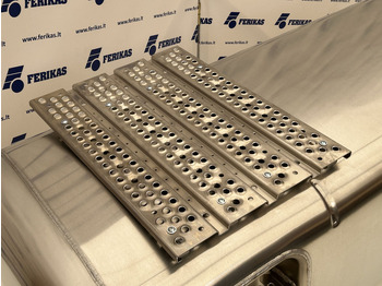 Νέα Ρεζερβουάρ καυσίμου για Φορτηγό Mercedes-Benz Fuel tank 880L + 90L AdBlue: φωτογραφία 4 Νέα Ρεζερβουάρ καυσίμου για Φορτηγό Mercedes-Benz Fuel tank 880L + 90L AdBlue: φωτογραφία 4