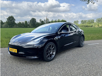 Λιμουζίνα/ Sedan TESLA