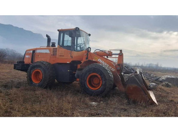 Ελαστιχοφόρος φορτωτής DOOSAN DL300